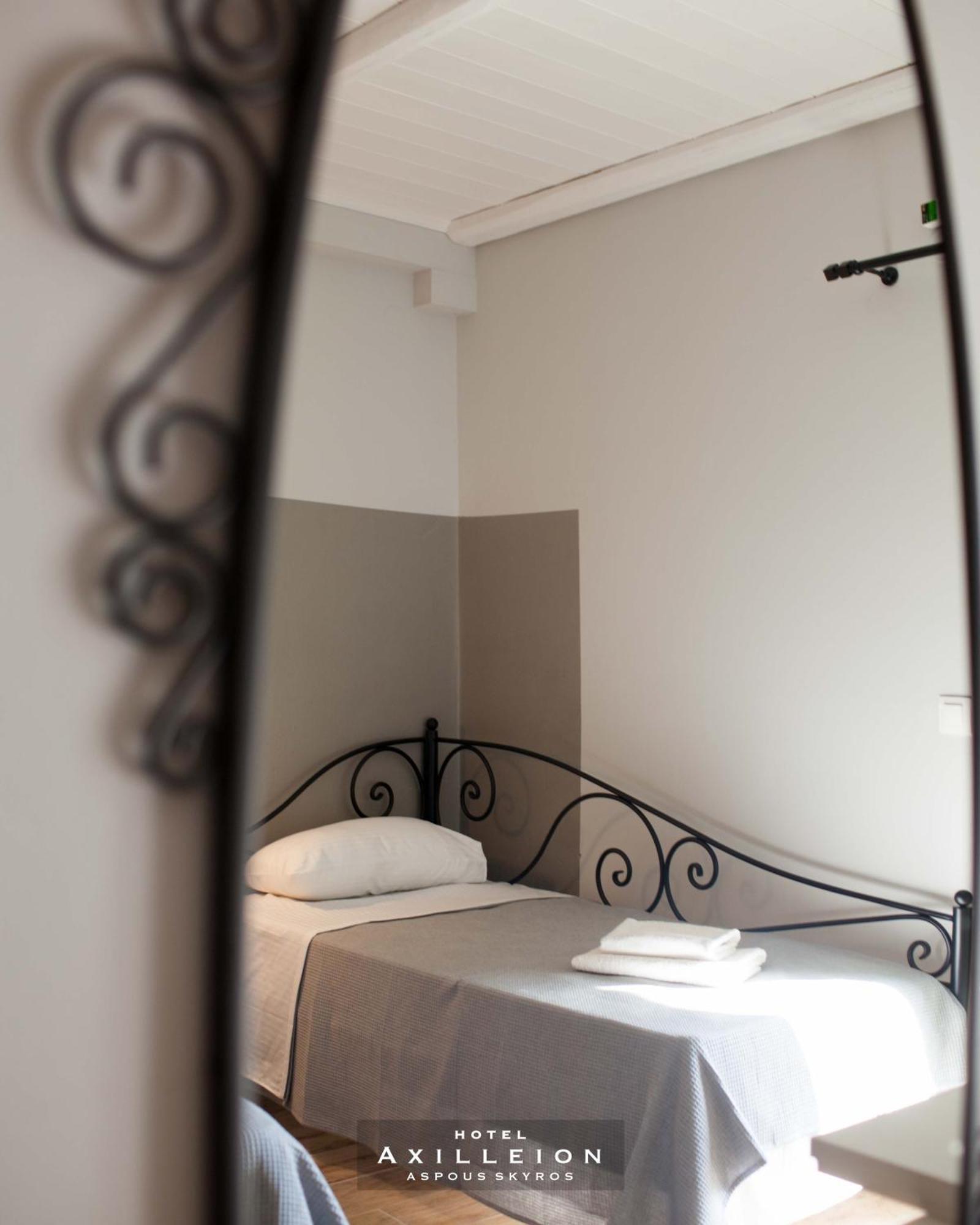 Achilleion Hotel Skyros Exterior foto